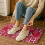 houston-cougars-helmet-illustration-red-doormat-best-selling.webp