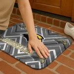 southern-miss-golden-eagles-chevron-geometrics-black-doormat-best-selling.webp
