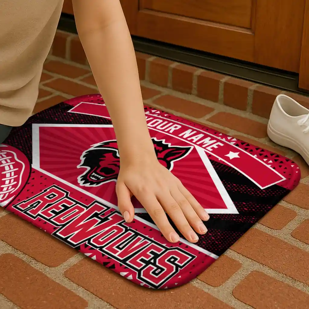 customized-arkansas-state-red-wolves-football-crest-scarlet-black-doormat-premium-grade.webp