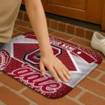 personalized-colgate-raiders-football-crest-maroon-black-doormat-best-selling.webp