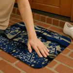 akron-zips-palm-silhouette-blue-black-doormat-best-selling.webp