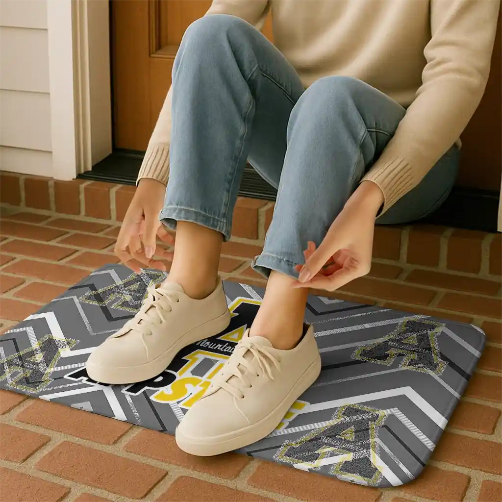 appalachian-state-mountaineers-chevron-geometrics-black-doormat-top-rated.webp