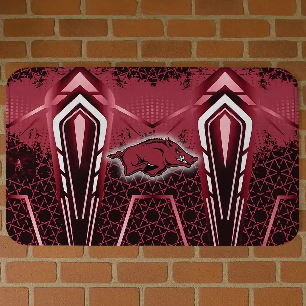 arkansas-razorbacks-graphic-stripes-red-doormat-best-selling.webp arkansas razorbacks graphic stripes red doormat best selling