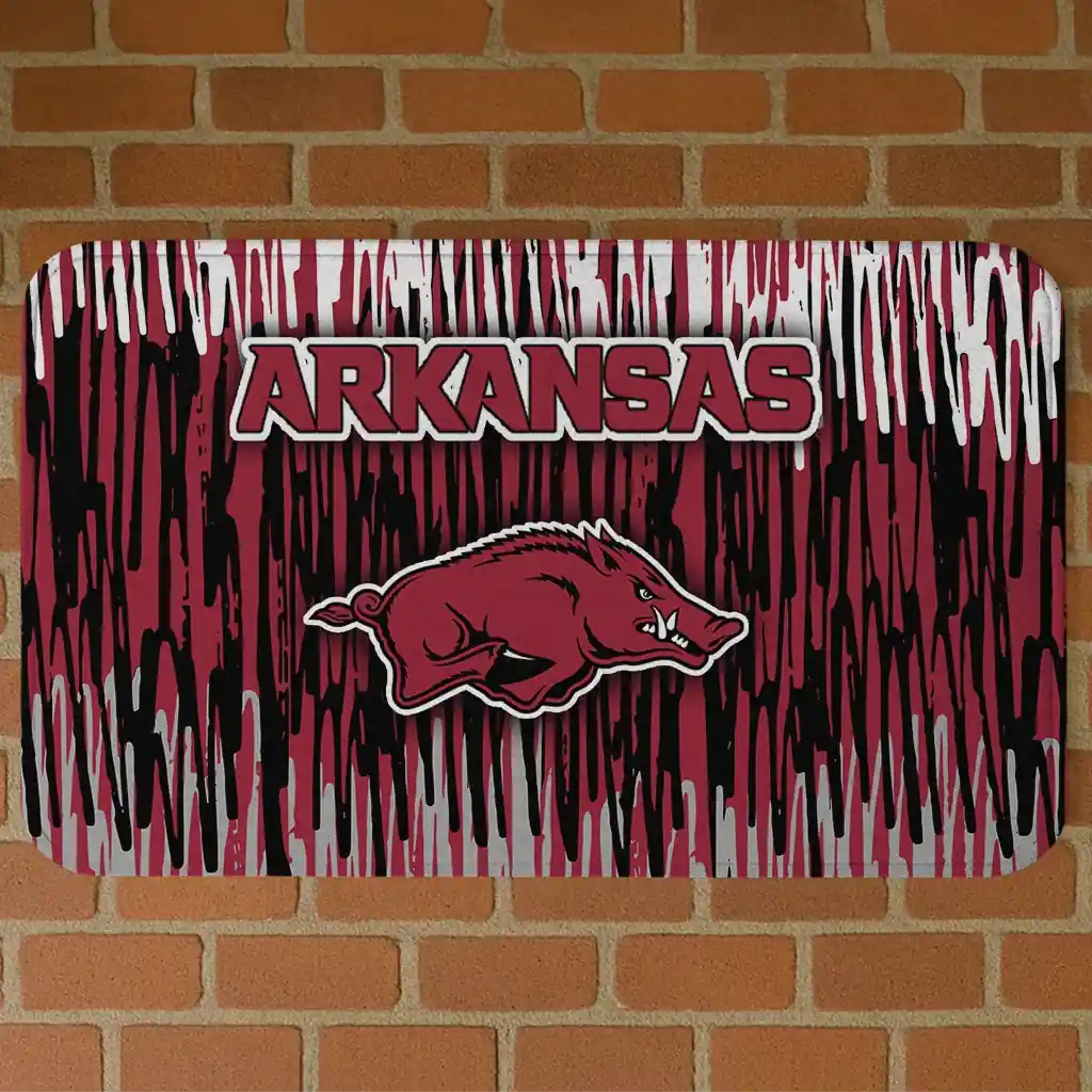 arkansas-razorbacks-vertical-flow-red-doormat-best-selling.webp arkansas razorbacks vertical flow red doormat best selling