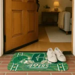 charlotte-49ers-helmet-illustration-green-doormat-best-selling.webp
