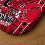 cincinnati-bearcats-helmet-illustration-red-doormat-best-selling.webp