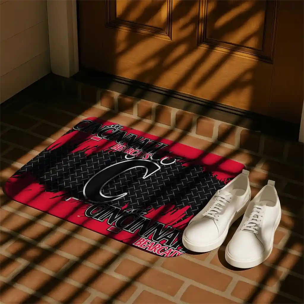 cincinnati-bearcats-plate-rip-red-doormat-trendy.webp