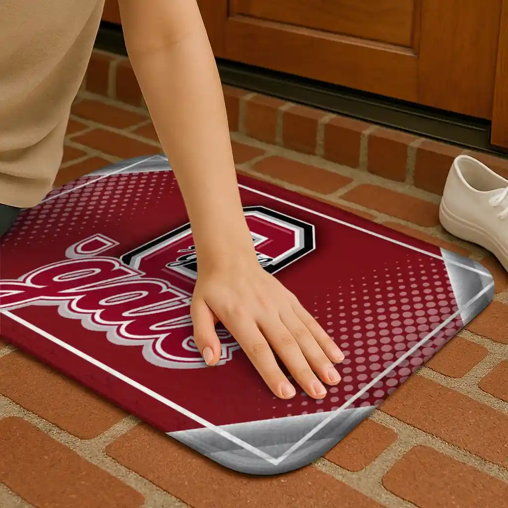 colgate-raiders-silver-halftone-maroon-doormat-premium-grade.webp