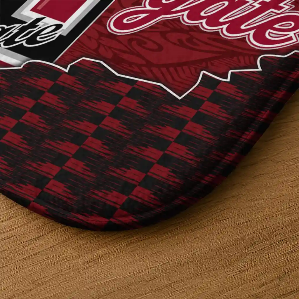 colgate-raiders-tribal-detailing-maroon-black-doormat-latest-model.webp