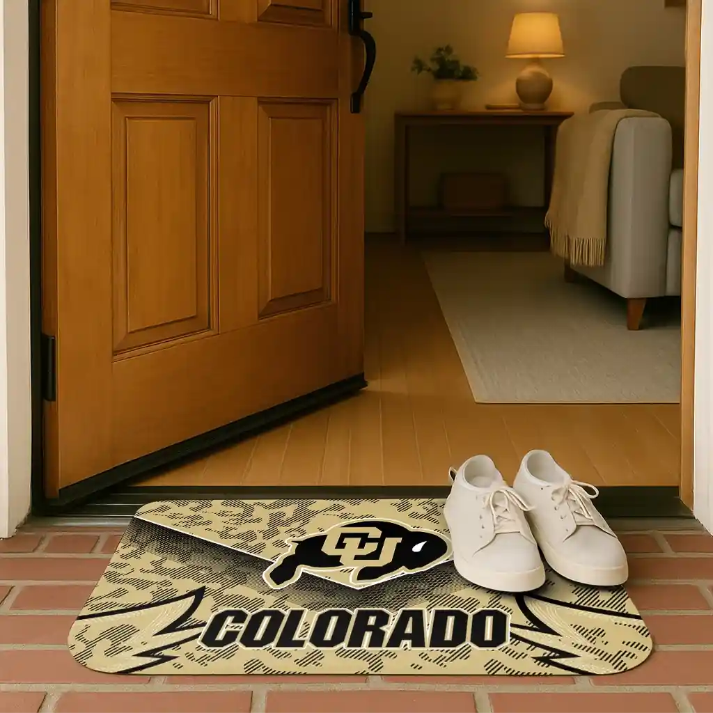 colorado-buffaloes-layered-lines-gold-doormat-fashion-forward.webp