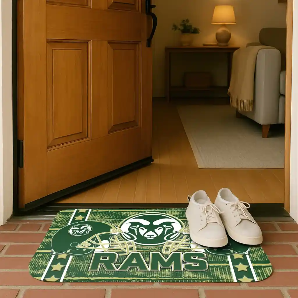 colorado-state-rams-helmet-illustration-green-doormat-fashion-forward.webp