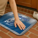drake-bulldogs-pixel-blur-blue-doormat-best-selling.webp
