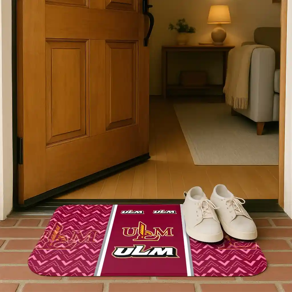 louisiana-monroe-warhawks-chevron-stack-red-doormat-fashion-forward.webp