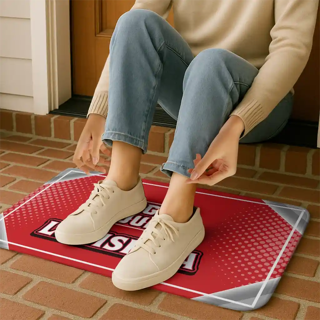 louisiana-ragin-cajuns-silver-halftone-red-doormat-top-rated.webp