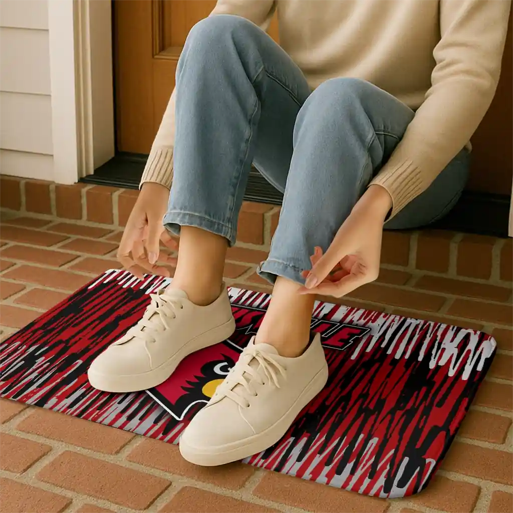louisville-cardinals-vertical-flow-red-doormat-top-rated.webp