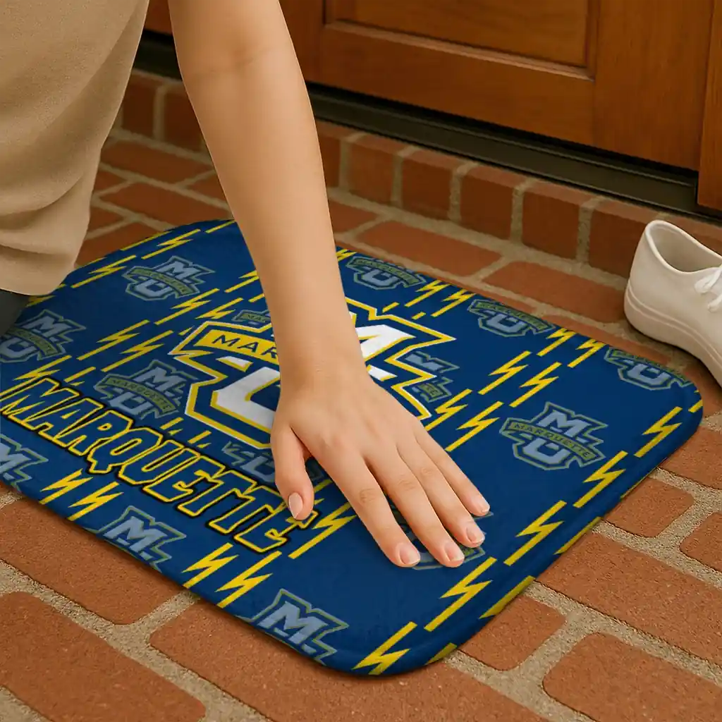 marquette-golden-eagles-bolt-row-blue-doormat-premium-grade.webp