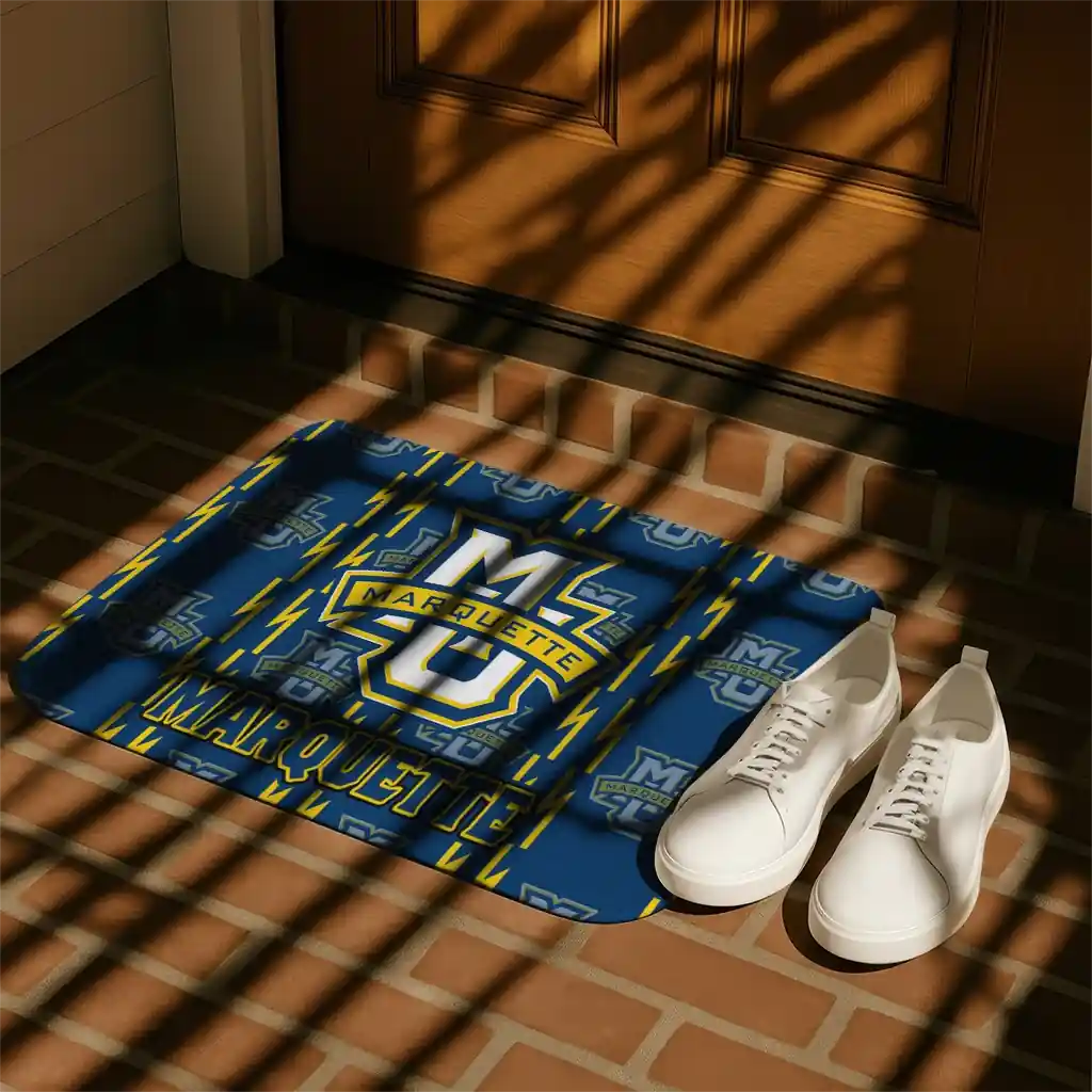 marquette-golden-eagles-bolt-row-blue-doormat-trendy.webp