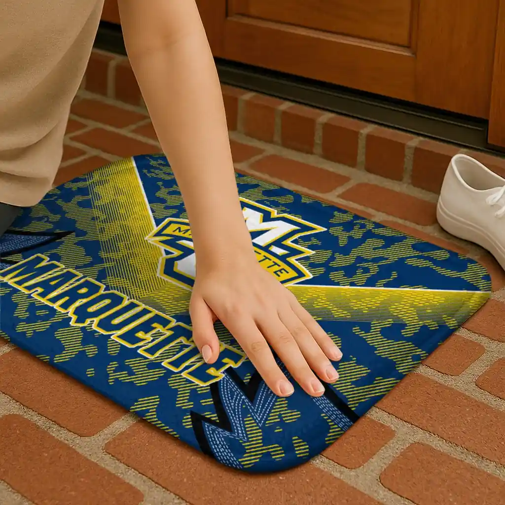 marquette-golden-eagles-layered-lines-blue-doormat-premium-grade.webp