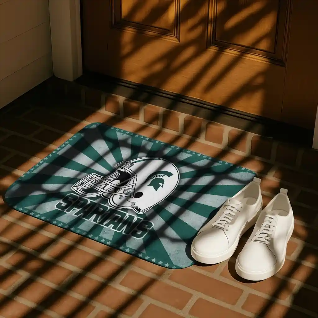 michigan-state-spartans-helmet-centerpiece-green-doormat-trendy.webp