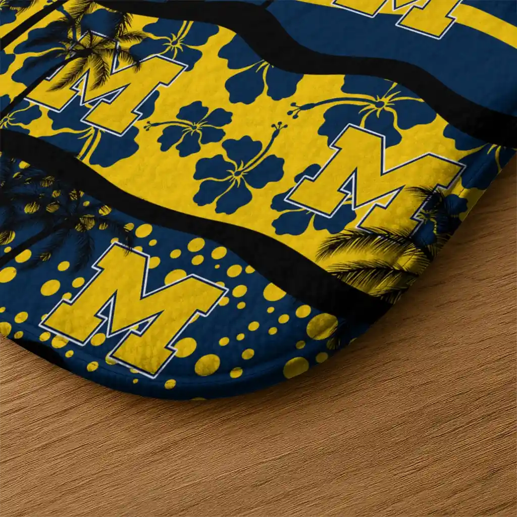 michigan-wolverines-palm-silhouette-blue-black-doormat-latest-model.webp