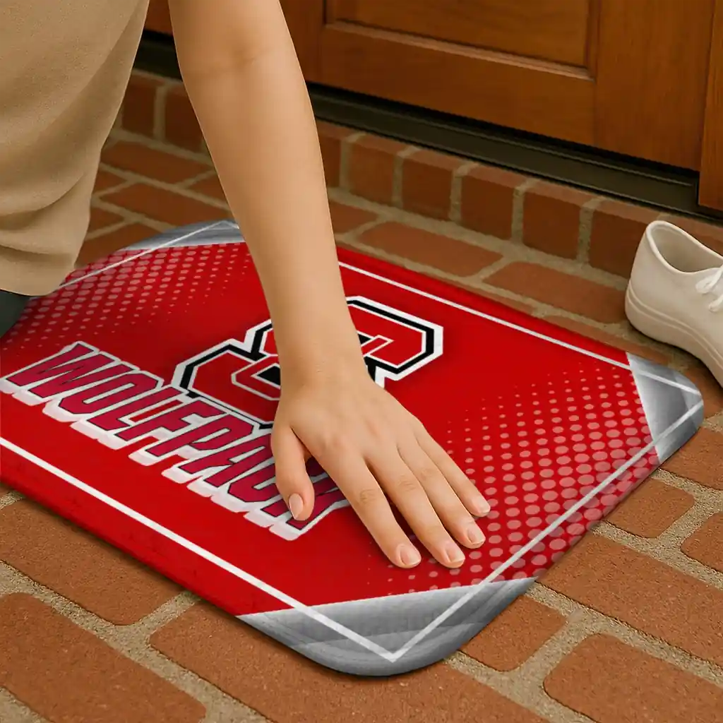 nc-state-wolfpack-silver-halftone-red-doormat-premium-grade.webp