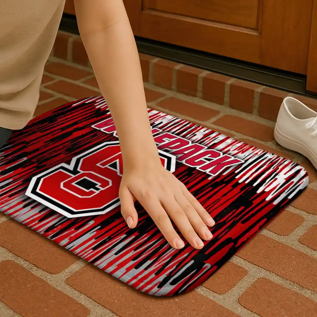 nc-state-wolfpack-vertical-flow-red-doormat-premium-grade.webp