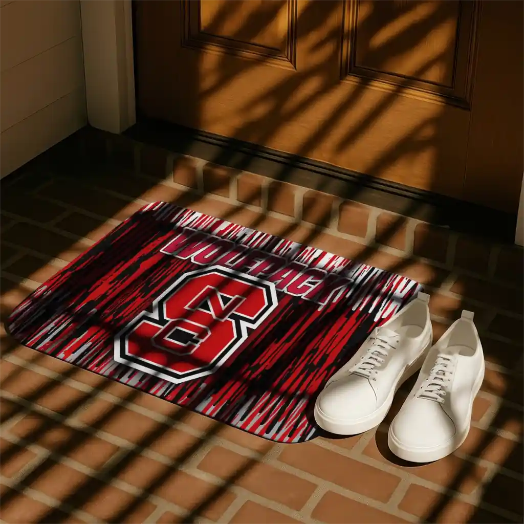 nc-state-wolfpack-vertical-flow-red-doormat-trendy.webp
