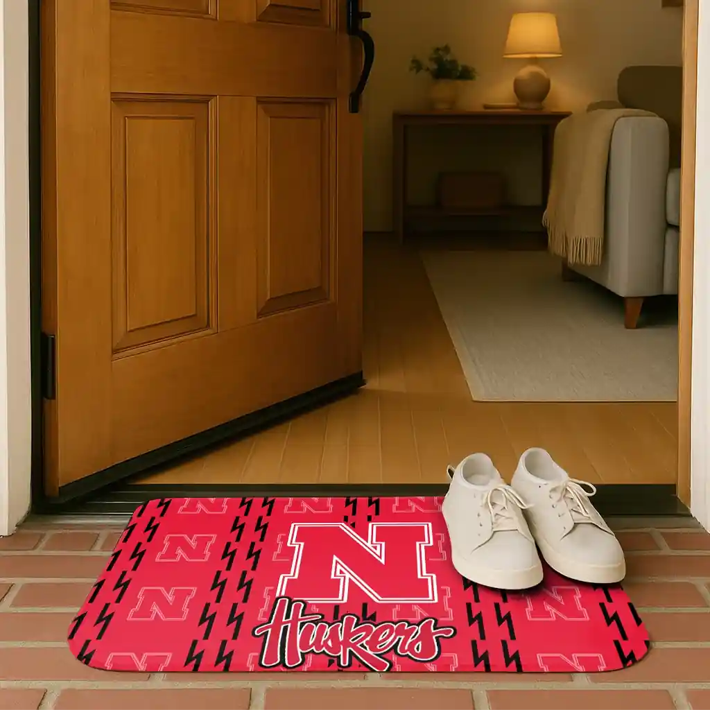 nebraska-cornhuskers-bolt-row-red-doormat-fashion-forward.webp