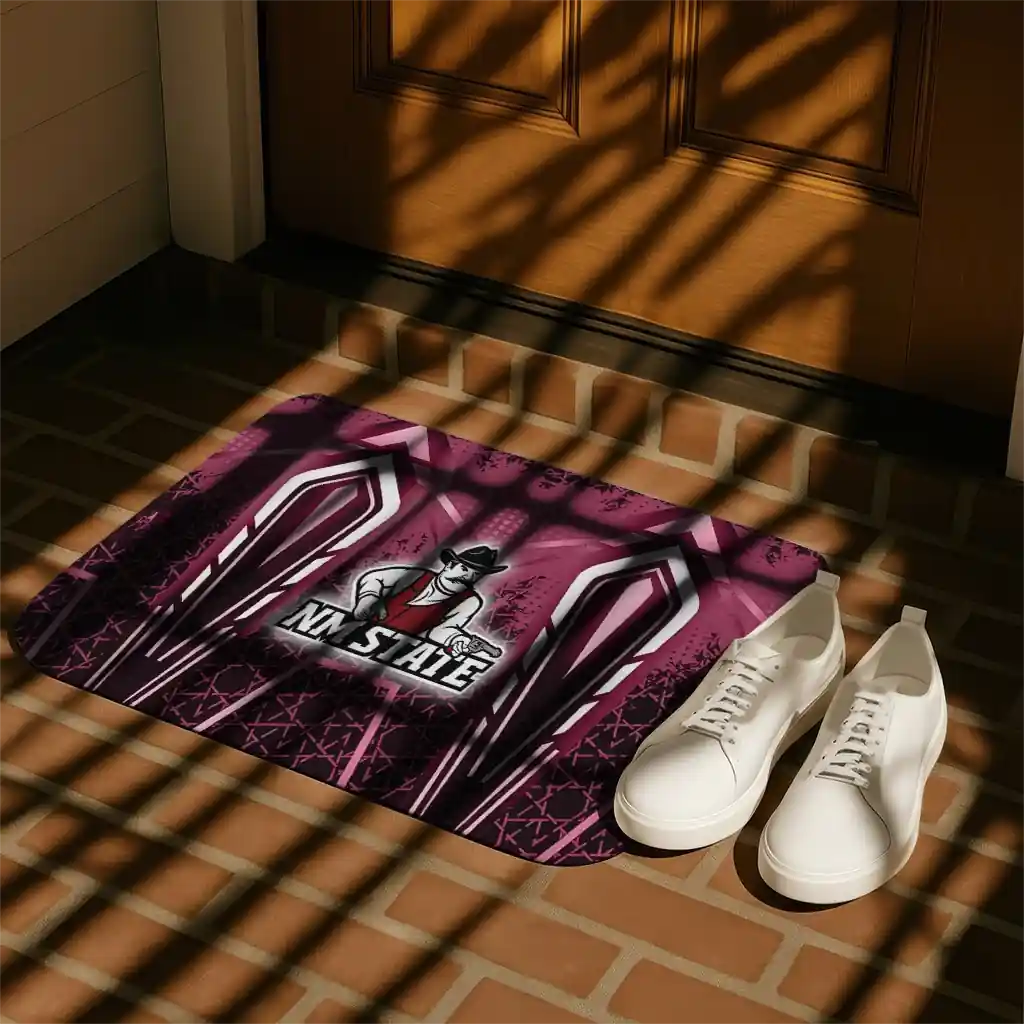 new-mexico-state-aggies-graphic-stripes-crimson-doormat-trendy.webp