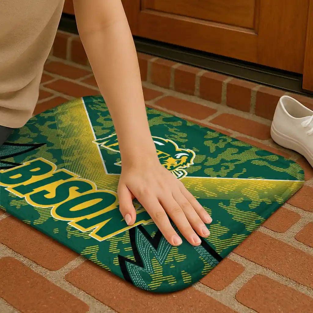 north-dakota-state-bison-layered-lines-green-doormat-premium-grade.webp