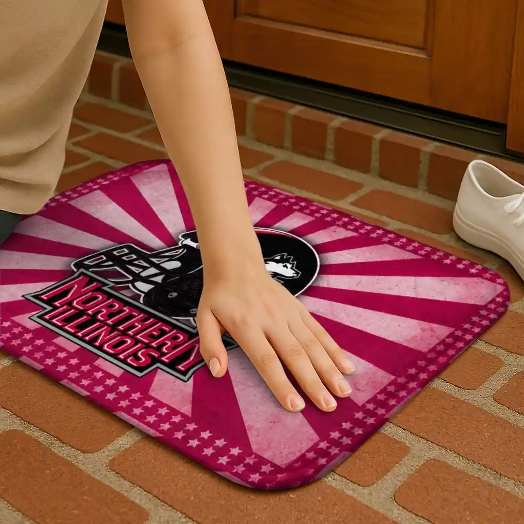 northern-illinois-huskies-helmet-centerpiece-red-doormat-premium-grade.webp