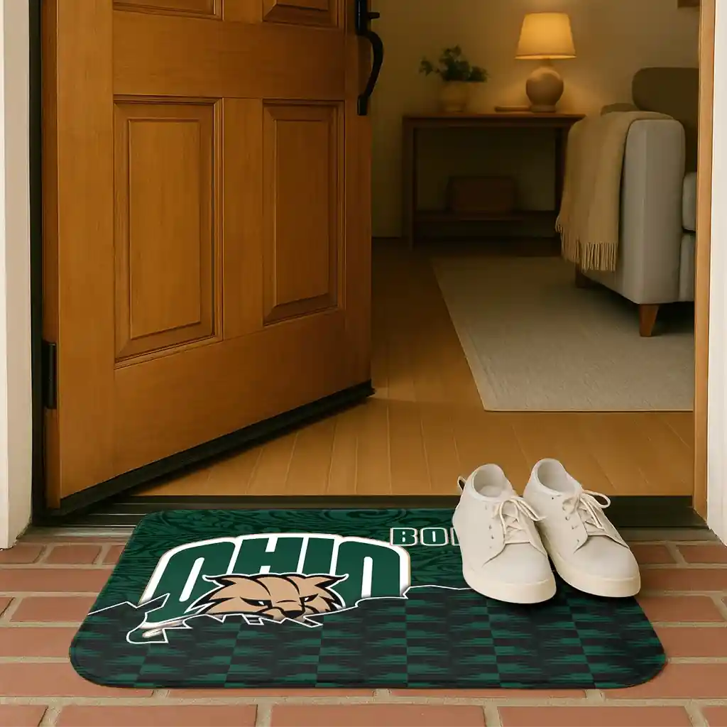 ohio-bobcats-tribal-detailing-green-black-doormat-fashion-forward.webp