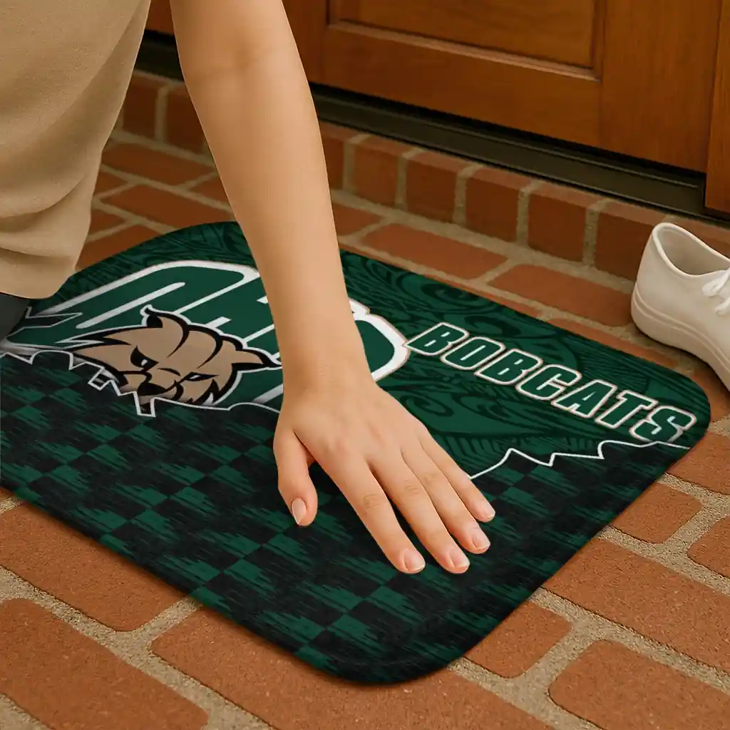 ohio-bobcats-tribal-detailing-green-black-doormat-premium-grade.webp