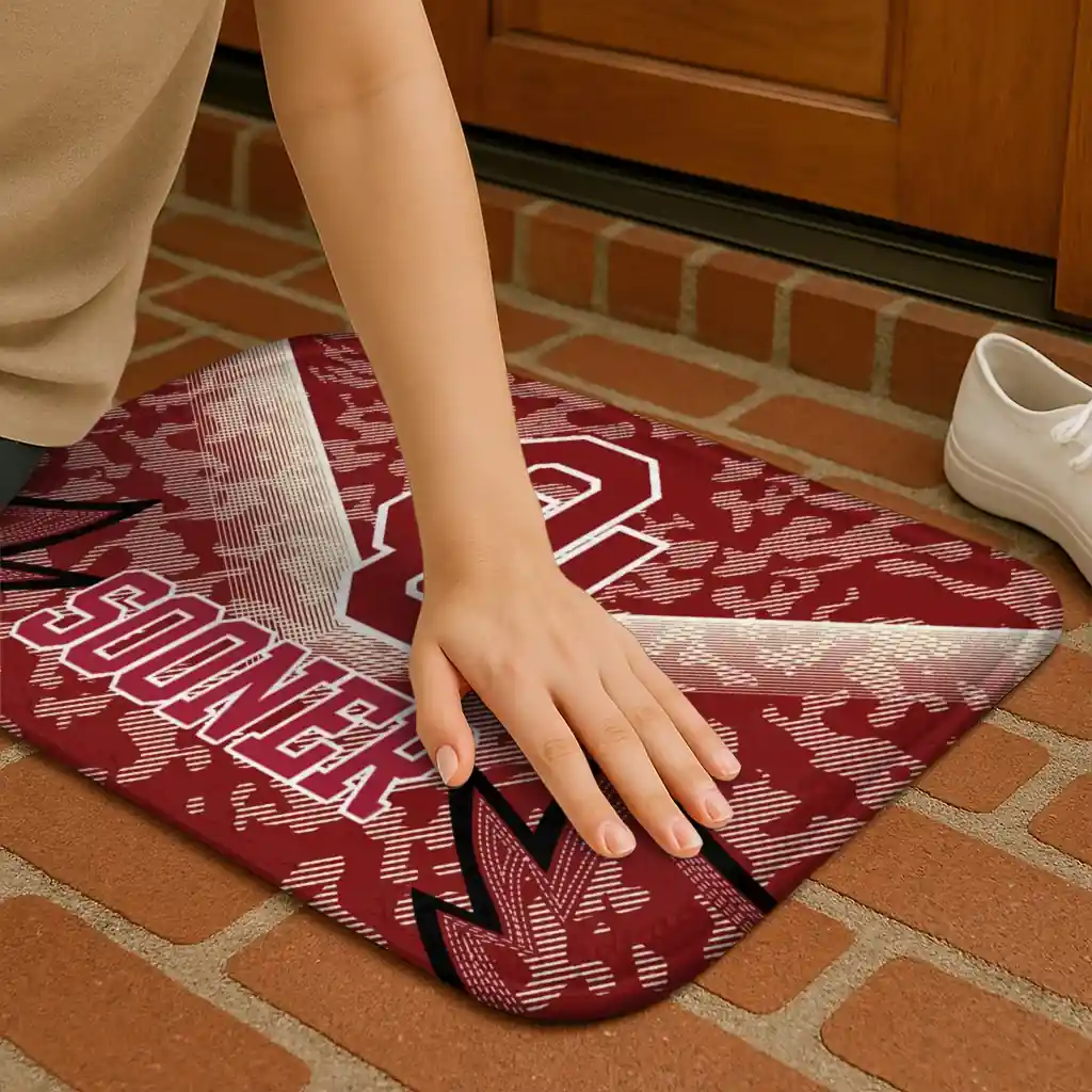 oklahoma-sooners-layered-lines-crimson-doormat-premium-grade.webp