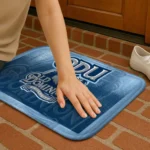 old-dominion-monarchs-pixel-blur-blue-doormat-best-selling.webp