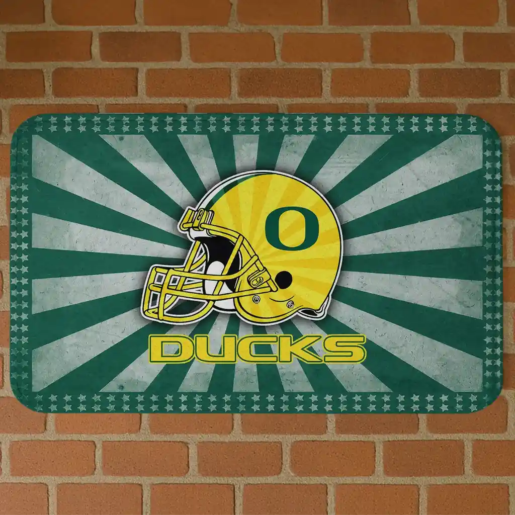 oregon-ducks-helmet-centerpiece-green-doormat-best-selling.webp oregon ducks helmet centerpiece green doormat best selling
