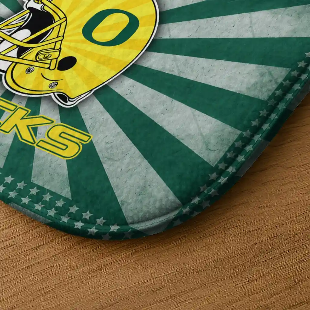 oregon-ducks-helmet-centerpiece-green-doormat-latest-model.webp