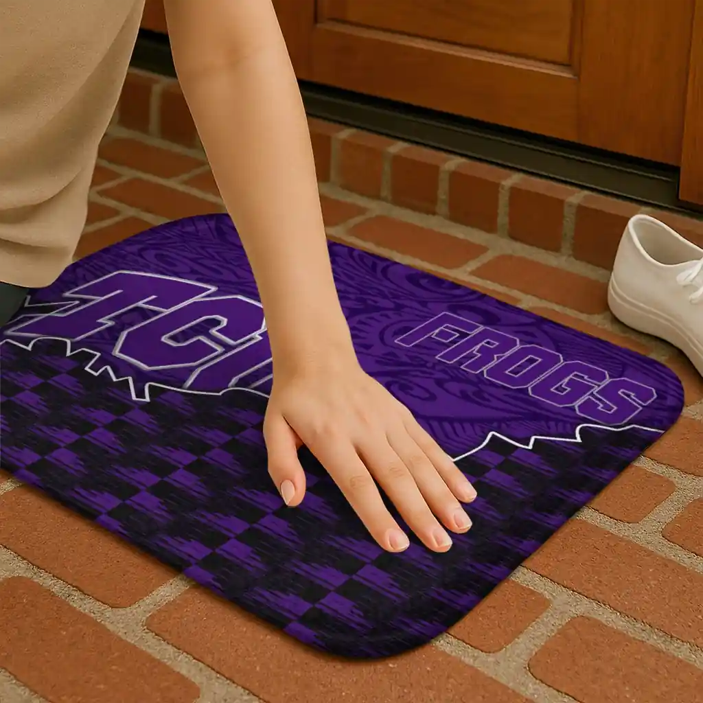 tcu-horned-frogs-tribal-detailing-purple-black-doormat-premium-grade.webp