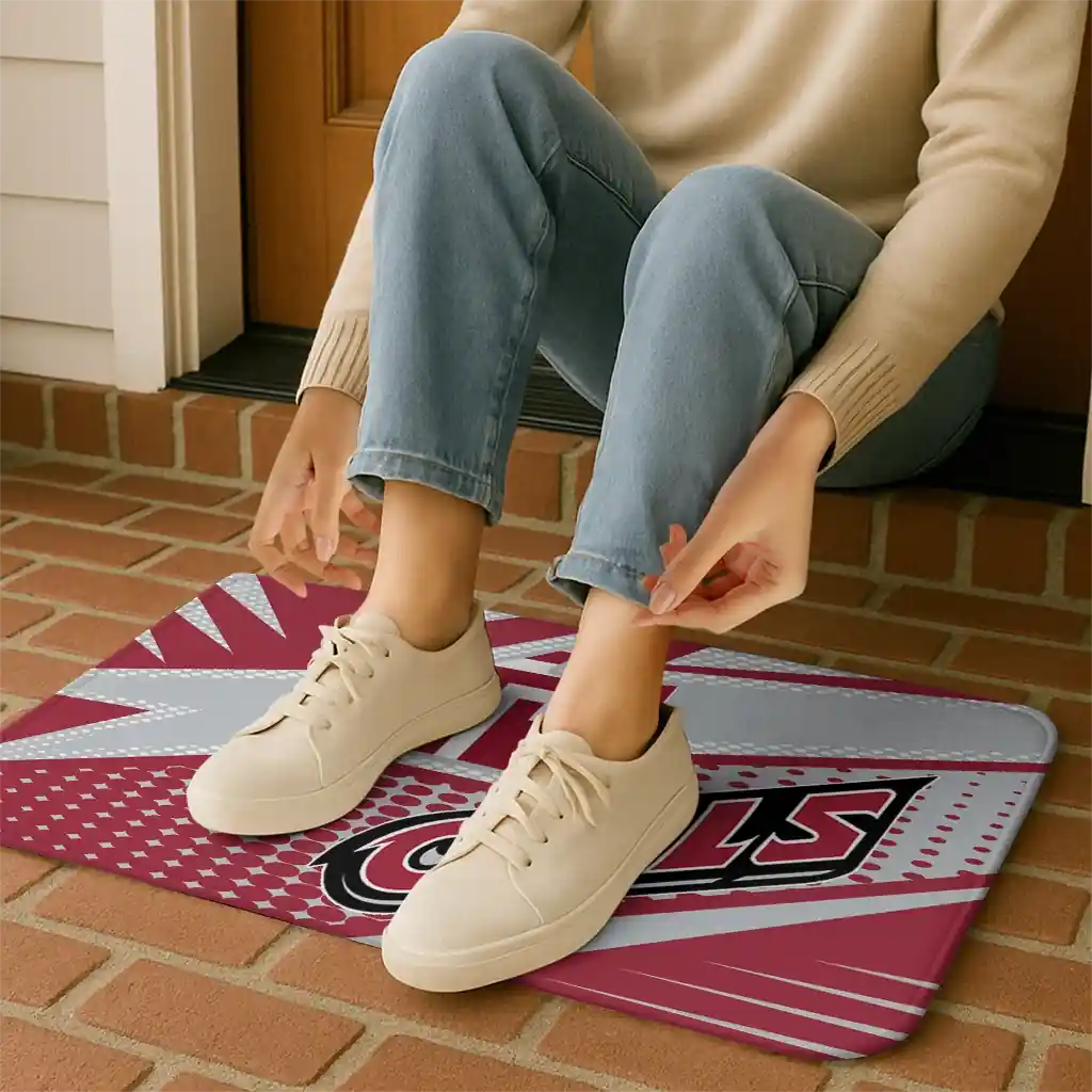 temple-owls-sharp-flash-red-doormat-top-rated.webp