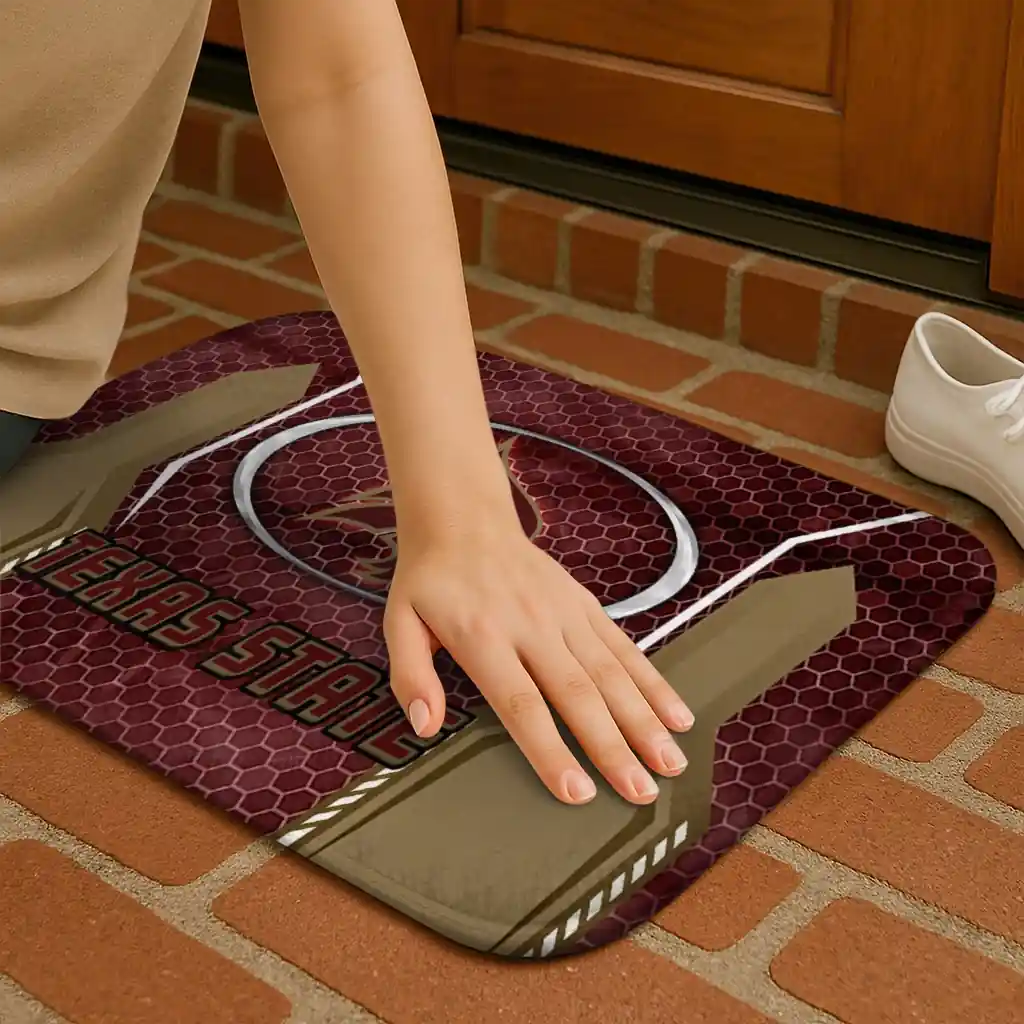 texas-state-bobcats-hexagon-oval-maroon-doormat-premium-grade.webp