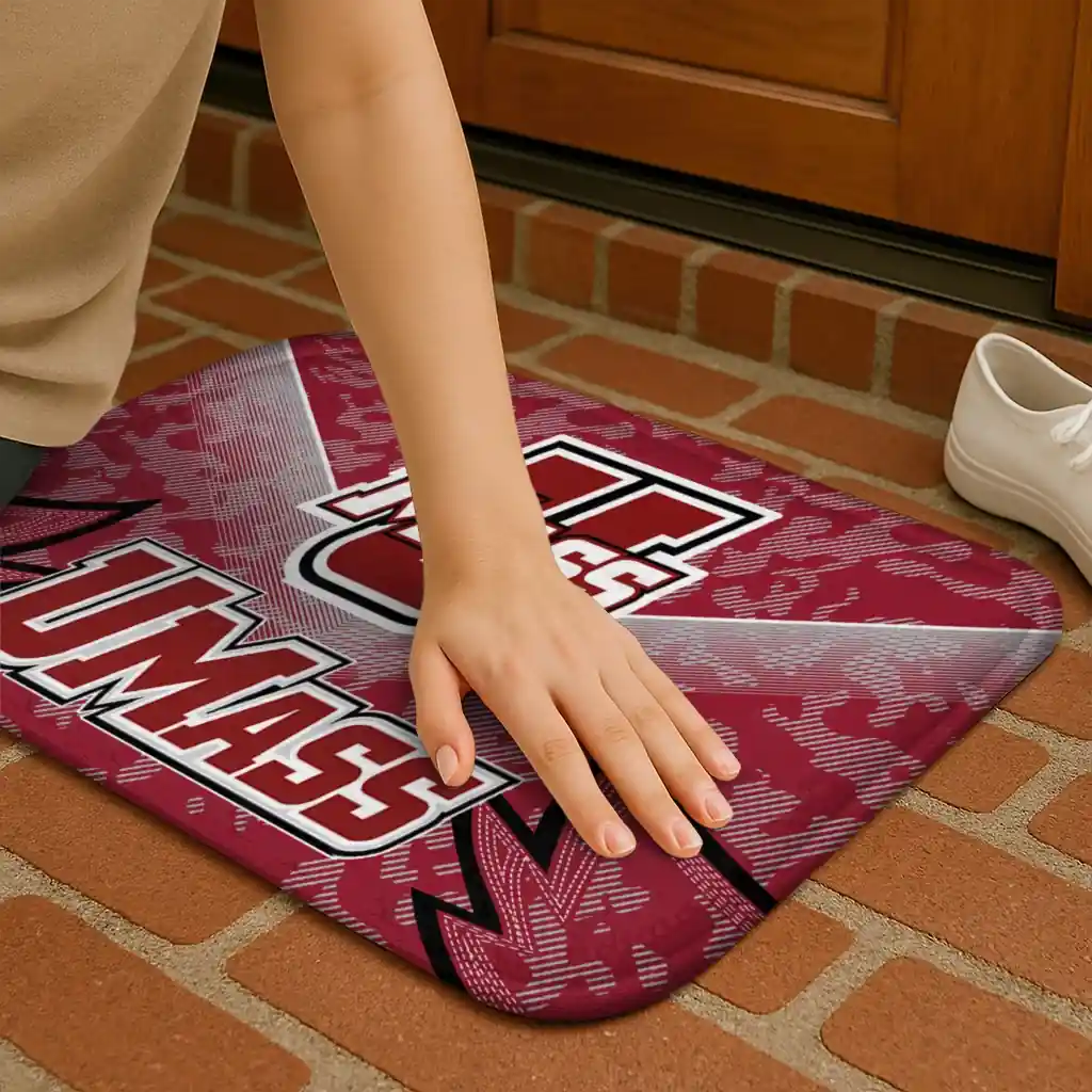 umass-minutemen-layered-lines-red-doormat-premium-grade.webp