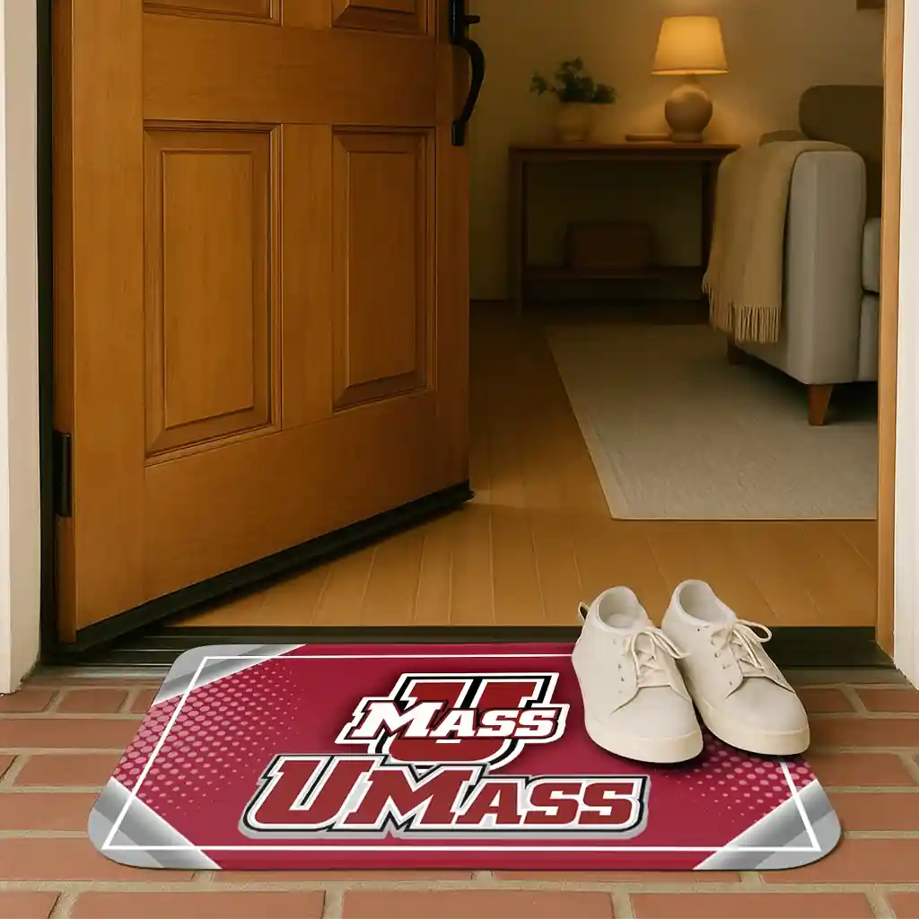 umass-minutemen-silver-halftone-red-doormat-fashion-forward.webp