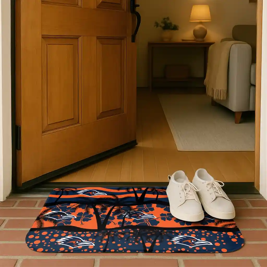 utsa-roadrunners-palm-silhouette-orange-black-doormat-fashion-forward.webp