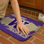 washington-huskies-plate-rip-purple-doormat-best-selling.webp
