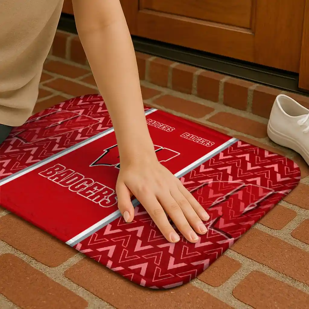 wisconsin-badgers-chevron-stack-red-doormat-premium-grade.webp