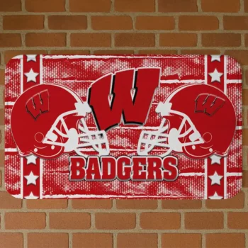 Wisconsin Badgers Helmet Illustration Red Doormat